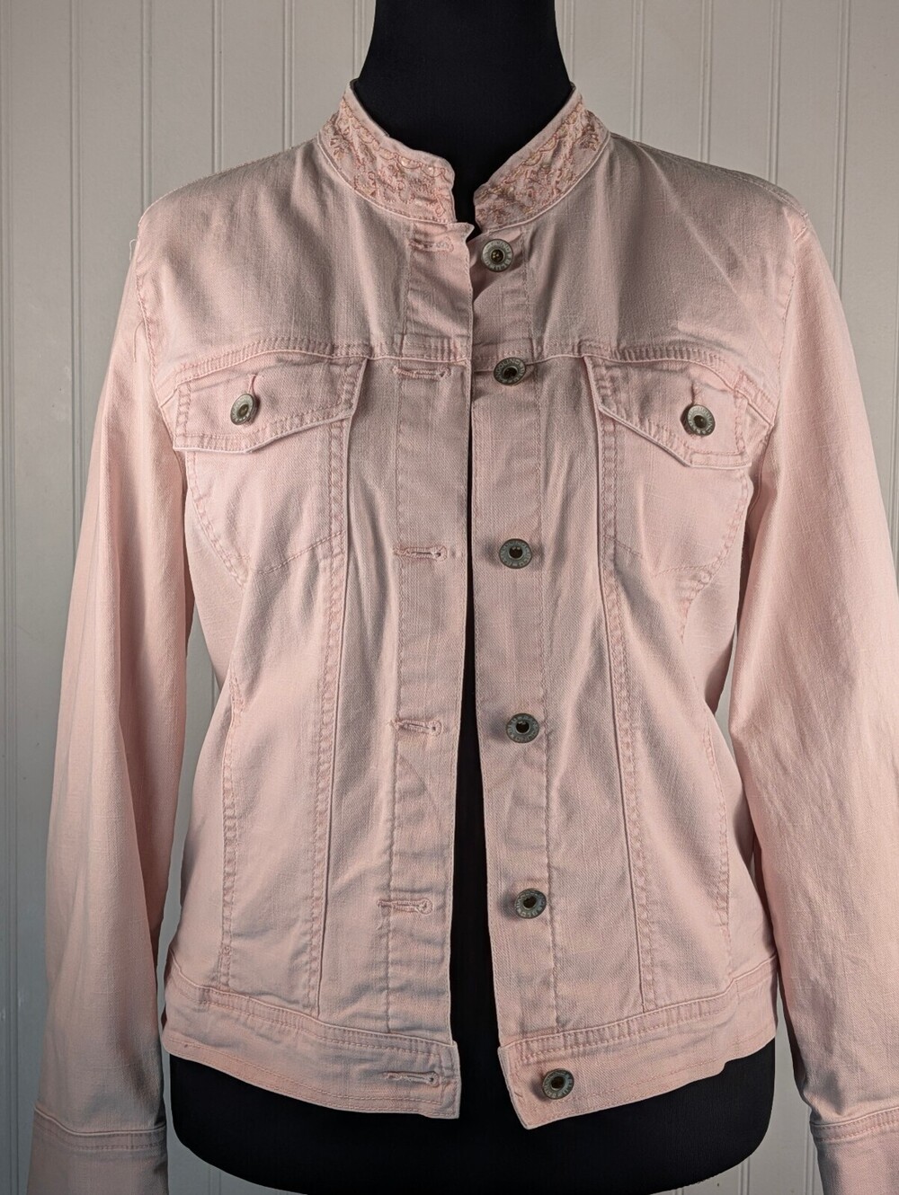 BandolinoBlu Light Pink Button-Up Jacket with Embroidered Collar S/M